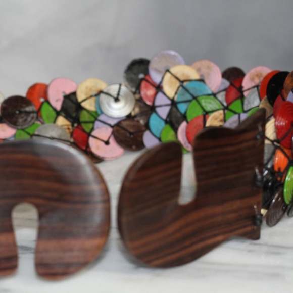 Unique Multi Colour Belt with Wooden Latch Hook main image 5